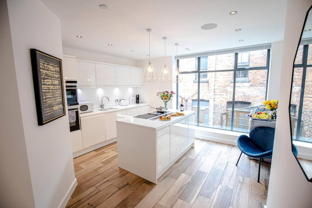 City Superhost: Luxury Deansgate Townhouse แมนเชสเตอร์ ภายนอก รูปภาพ