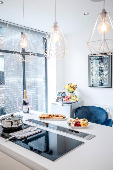 City Superhost: Luxury Deansgate Townhouse แมนเชสเตอร์ ภายนอก รูปภาพ